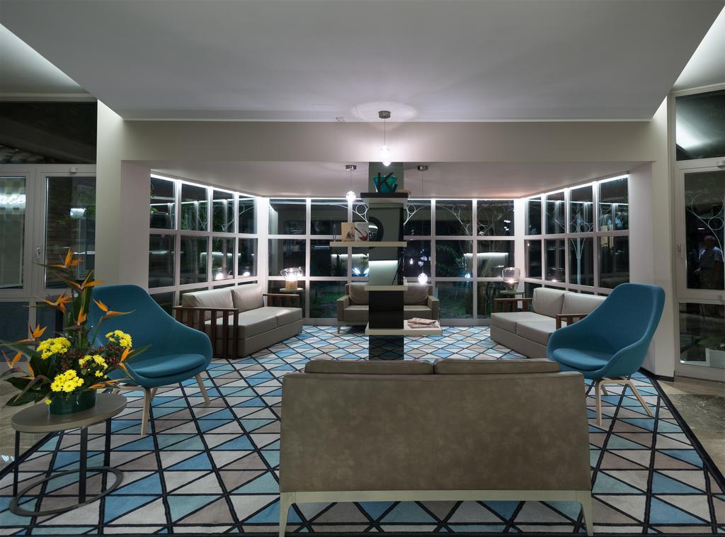 Hotel Lombardia Milan Bagian luar foto